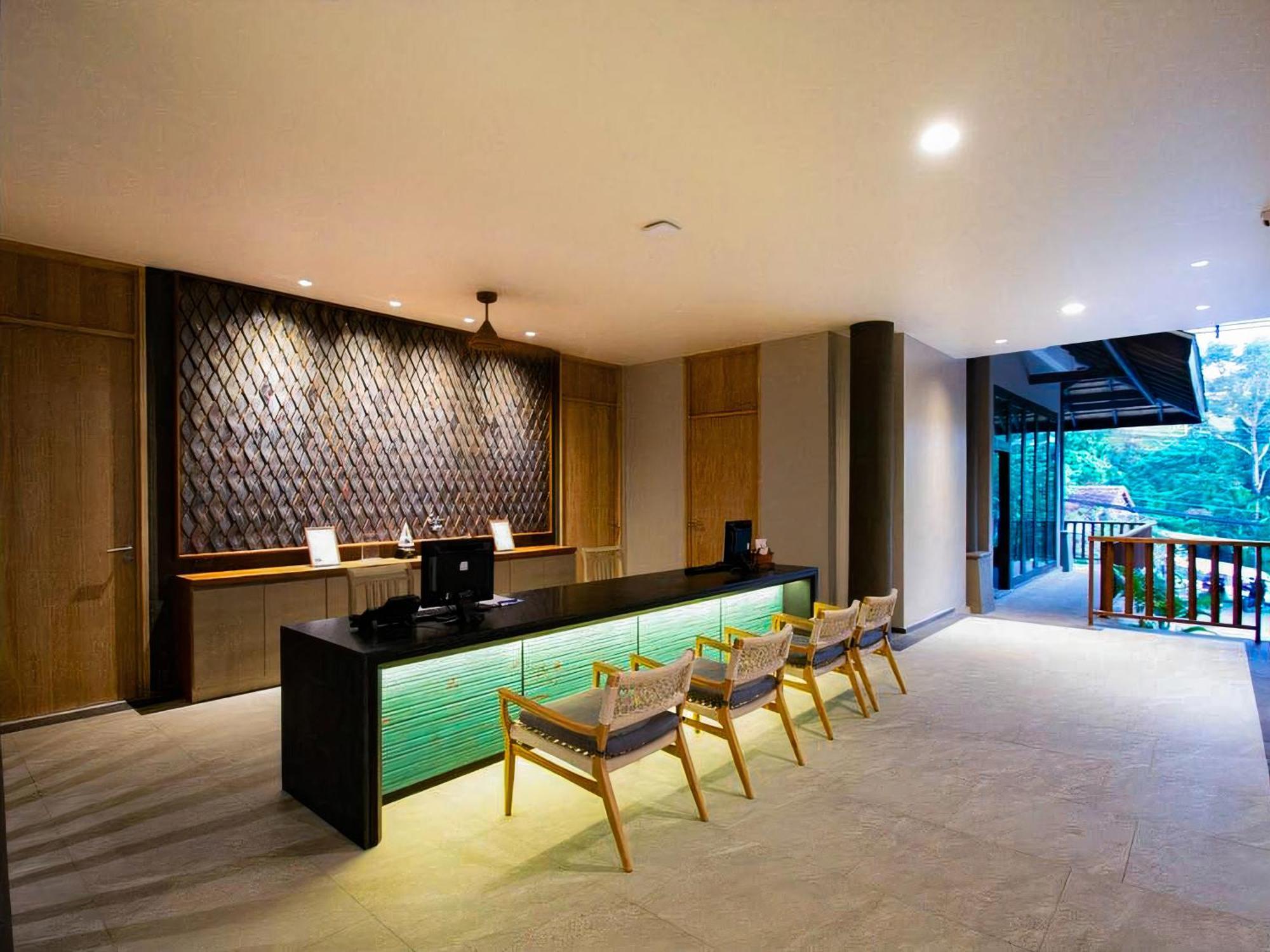 Andaman Cannacia Resort & Spa - Sha Extra Plus Kata-stranden Eksteriør bilde Reception
