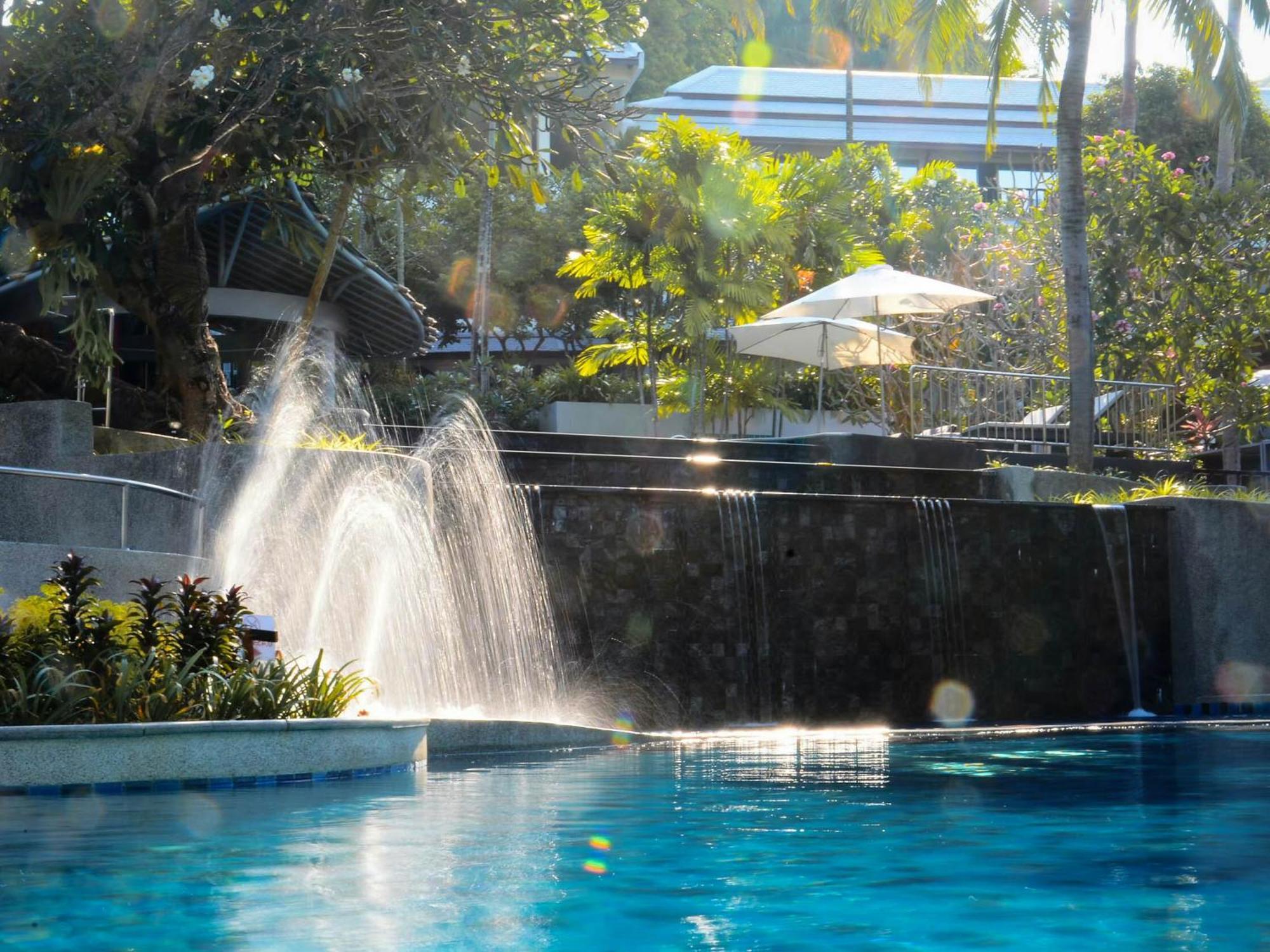 Andaman Cannacia Resort & Spa - Sha Extra Plus Kata-stranden Eksteriør bilde The pool at the hotel